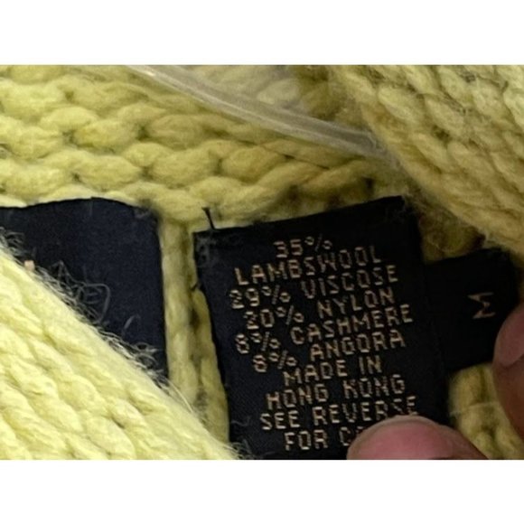 Women's MAG Wool Turtleneck Sweater Vest - Picture 3 of 5